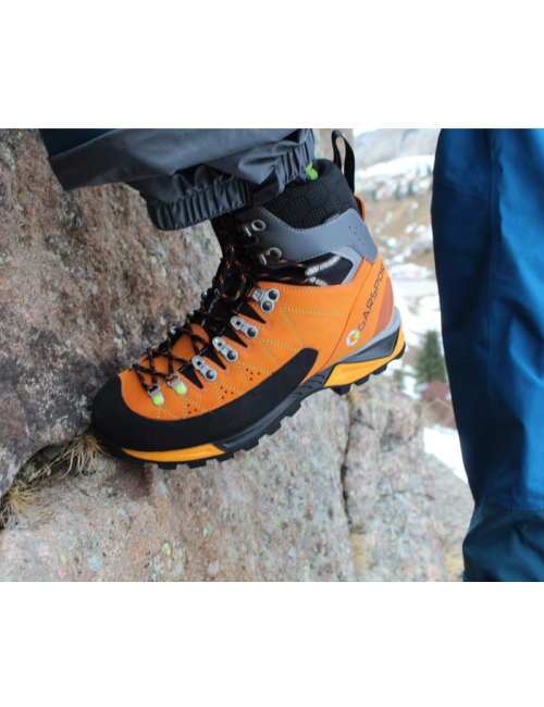 Garsport Mountain Tech High wp hiking shoes for men-Orange